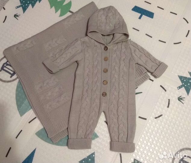 Комплект на выписку вязаный