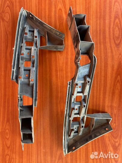 Кронштейн бампера Vw Touran minivan BSE 2006