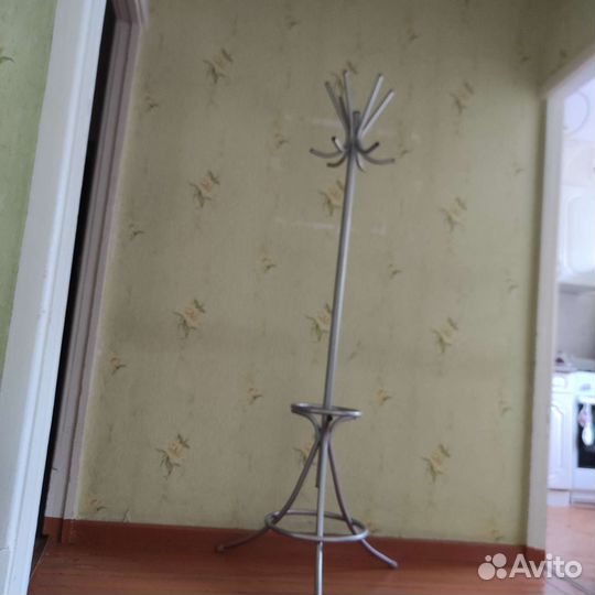 Вешалка напольная