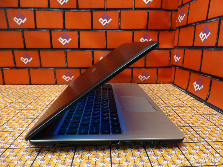 Ноутбук Asus N4000/Intel UHD/4 GB RAM/120 GB SSD