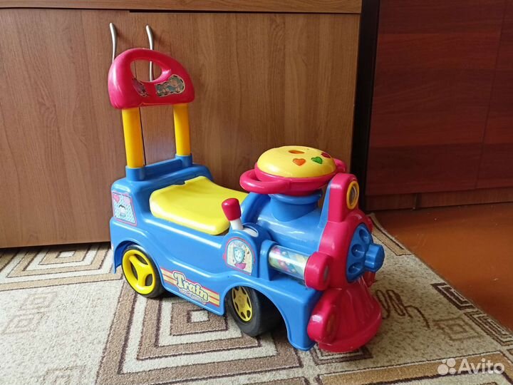 Машинка каталка толокар паровоз