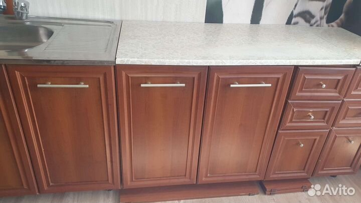 Продам кухонный гарнитур бу