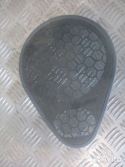 Сетка динамика Volvo 3175603