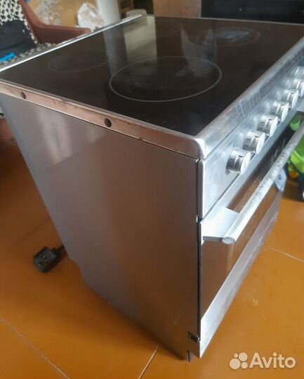 Плита Elektrolux