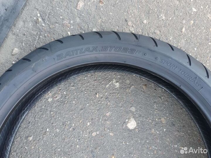 Шина спорт турист 120 70 17 бриджстоун вт023