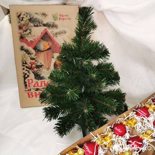 Елочка зеленая и 16 стеклянных шаров с печатью