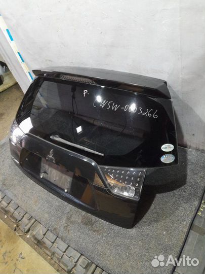 Крышка багажника Mitsubishi Outlander CW5W 2.4