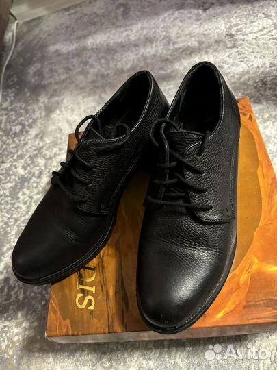 Полуботинки женские 38