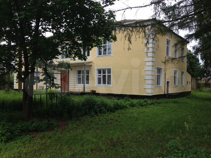 Здание, 476 м²