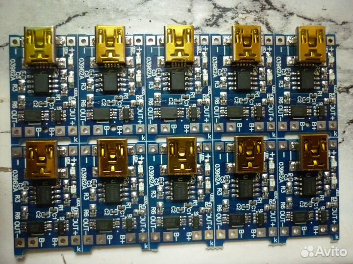 Зарядное устройство 03962а