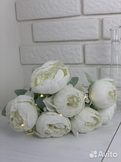 Пионы искусственные декоративные белые