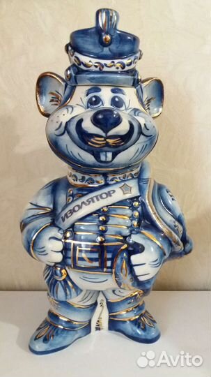 Штоф.коллекционный.фарфоровый.фигурный