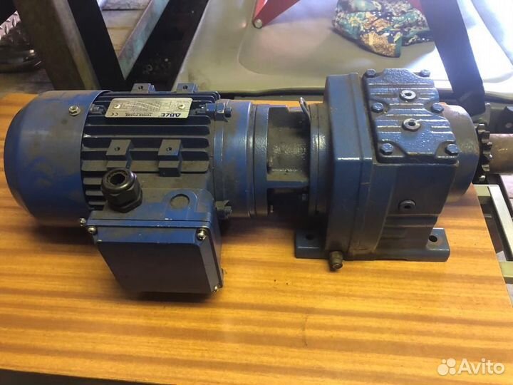 Понижающий редуктор