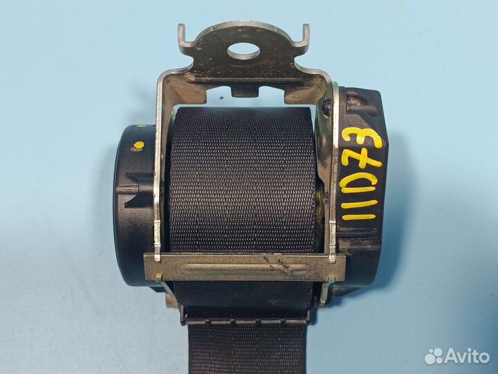 Ремень безопасности задний для Peugeot 301