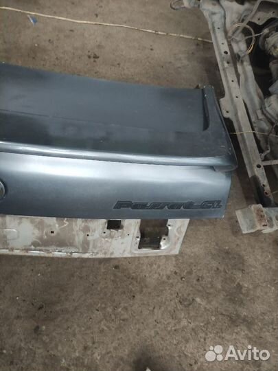 Крышка багажника Volkswagen Passat B3