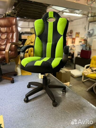 Компьютерное кресло