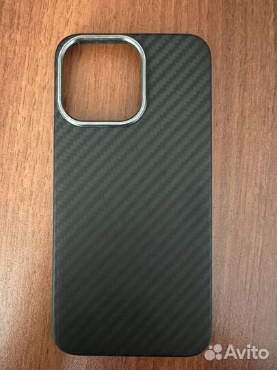 Чехол на iPhone 13 pro carbon
