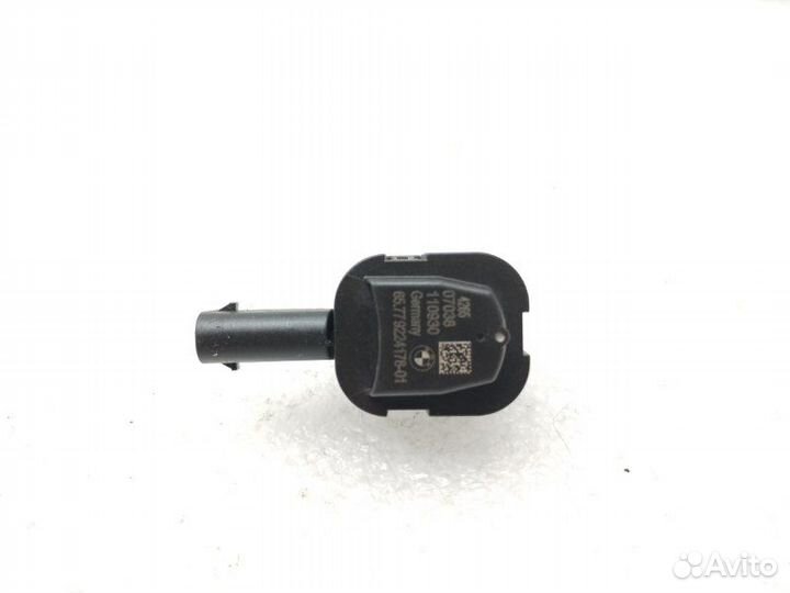 Датчик удара передний правый Bmw 5-Series F10 2011