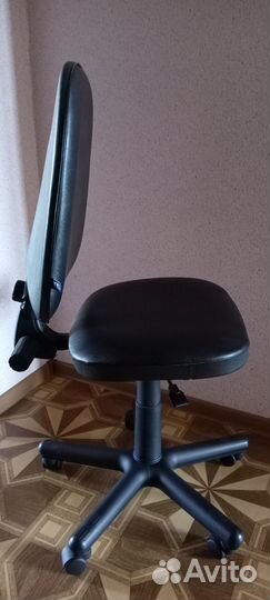 Кресло. Экокожа. Без подлокотников