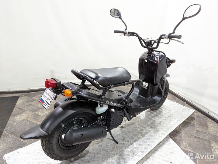 Скутер Honda Zoomer