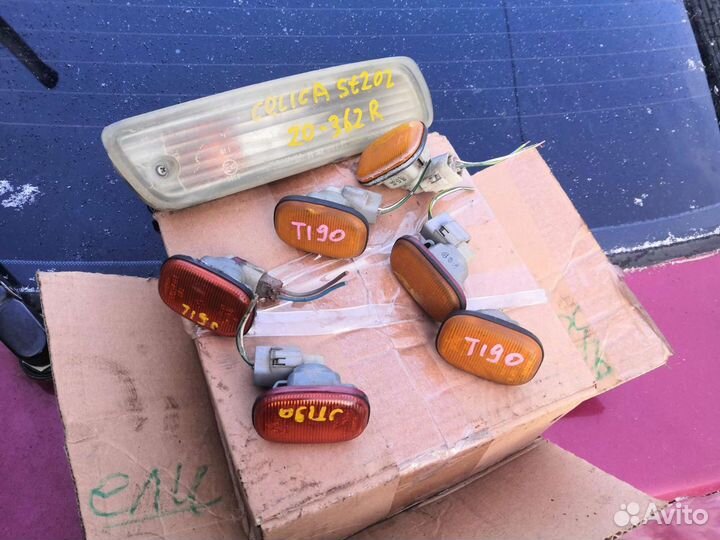 Повторитель поворотника toyota koito 1-49