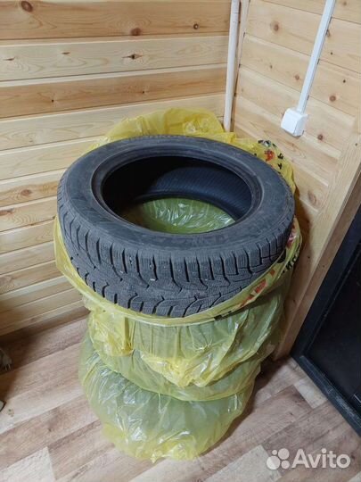 Hankook Winter I'Pike 205/55 R16