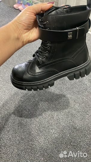 Ботинки женские