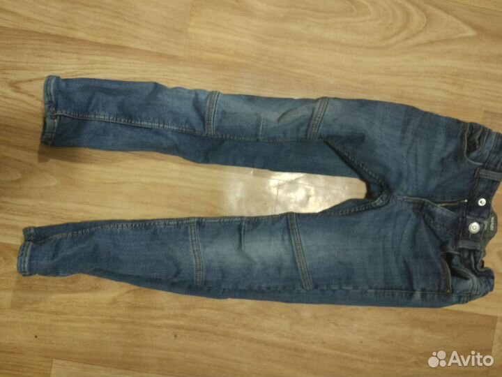 Джинсы ддя мальчика утепленные 126 kiabi