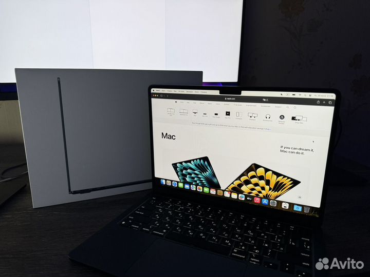 Macbook Air M2 подарочный