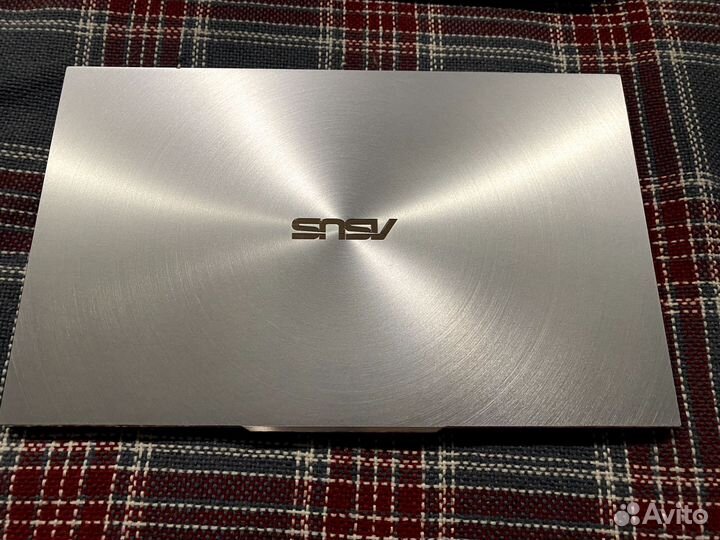 Ноутбук Asus zenbook S13 ux392f