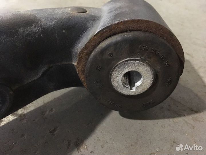 Рычаг подвески задний левый Mercedes-Benz V-Class