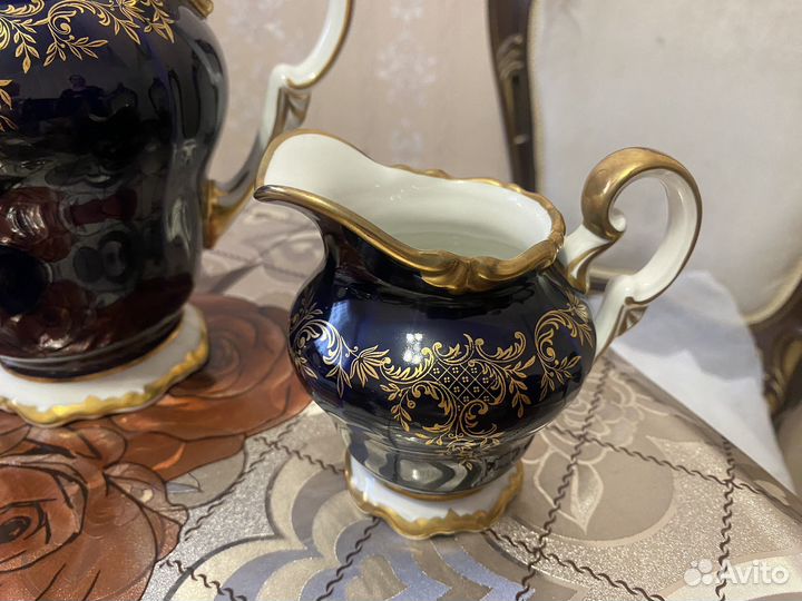 Фарфоровый сервиз