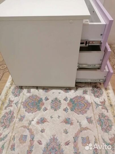 Тумбочка камодик