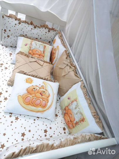 Набор в кроватку Мишки на месяце, бежевый
