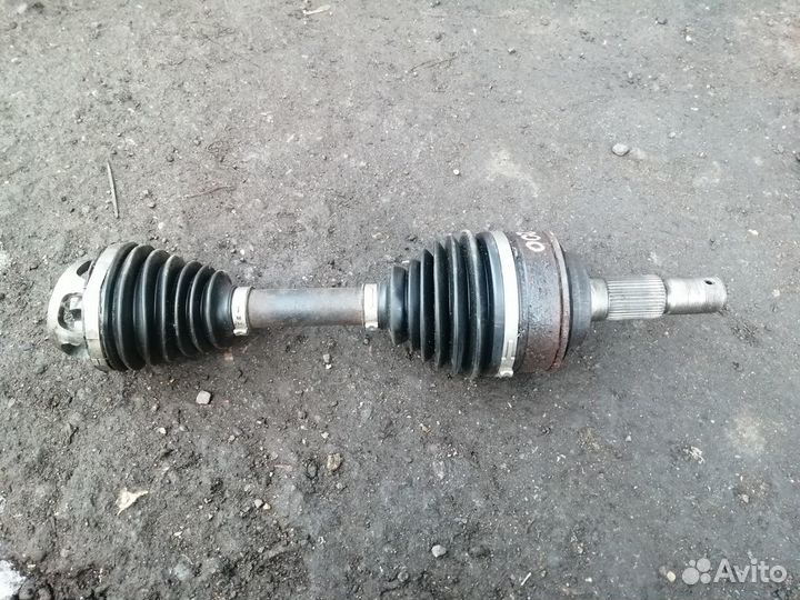 Привод передний левый Toyota Land Cruiser 200