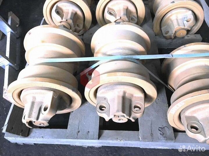 Каток опорный A4143000M00