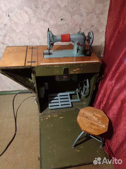 Промышленная швейная машина