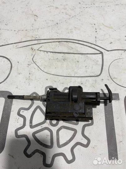 Замок лючка бензобака Renault Fluence