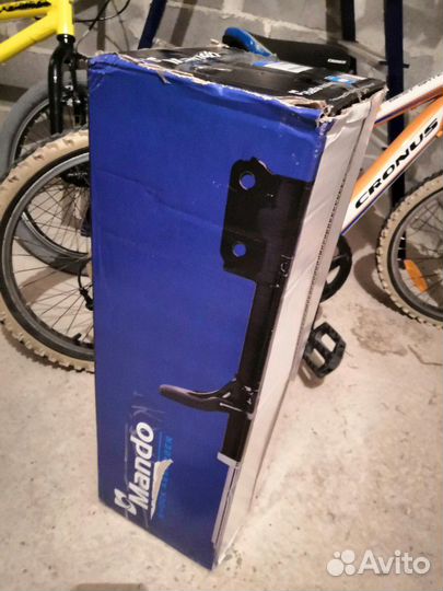 Амортизатор Mando задний левый на Hyundai Elantra