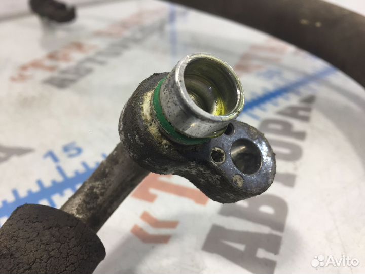 Ниссан Трубка / шланг кондиционера воздуха