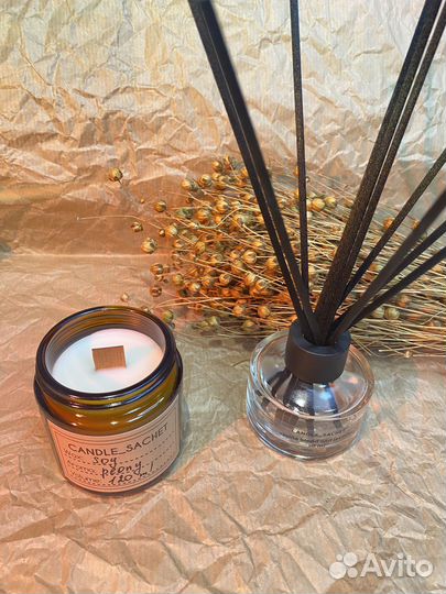 Ароматическая свеча с деревянным фитилем с треском