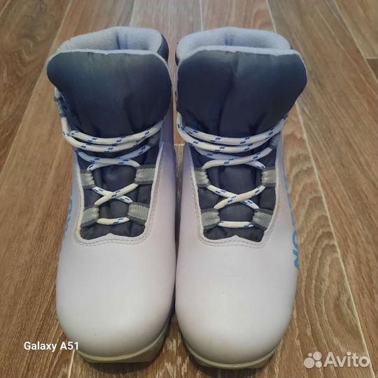 Лыжные ботинки nordway bliss NNN,33 размер