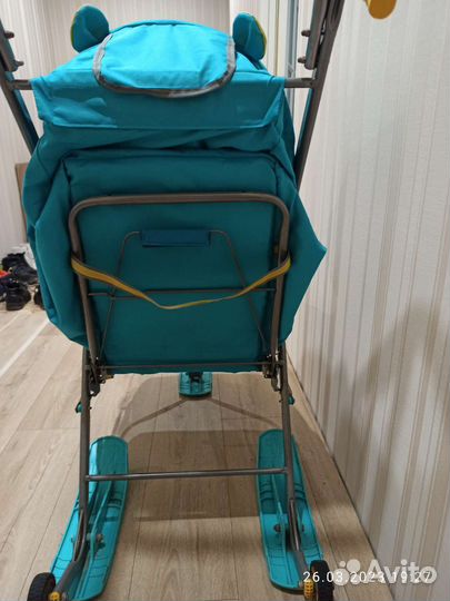 Коляска санки на лыжах