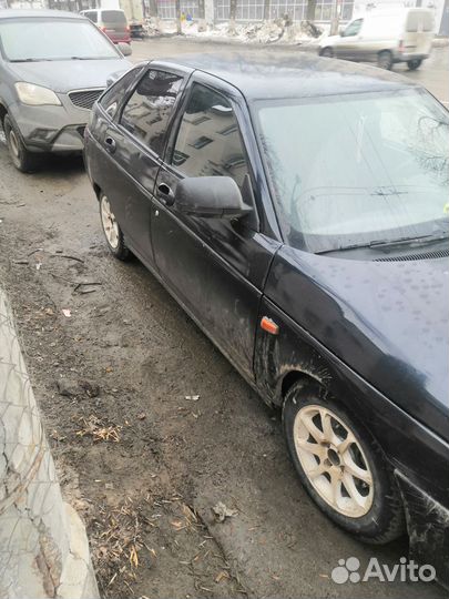 ВАЗ 2112 1.5 МТ, 2004, 200 000 км