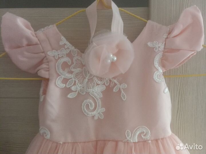 Платье праздничное