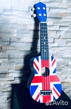 Укулеле сопрано 4 нейлонов. струны