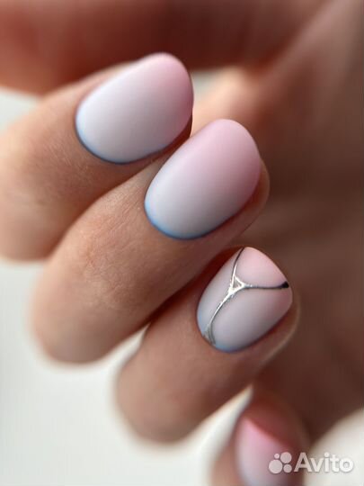 Маникюр/педикюр