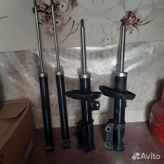 Стойки opel astra j