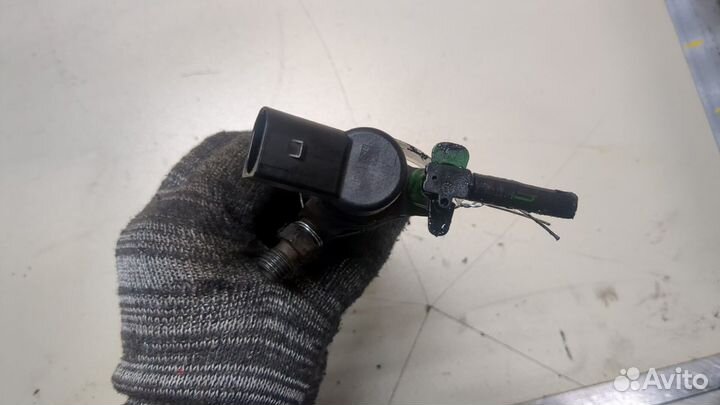 Форсунка топливная Peugeot 3008, 2011