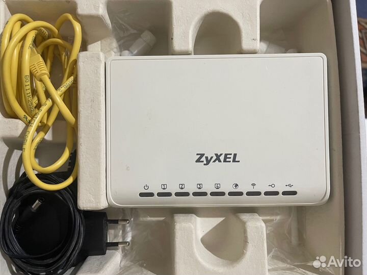 Интернет-центр Zyxel Keenetic